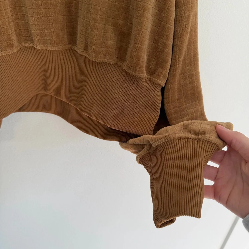 Nike cropped velour